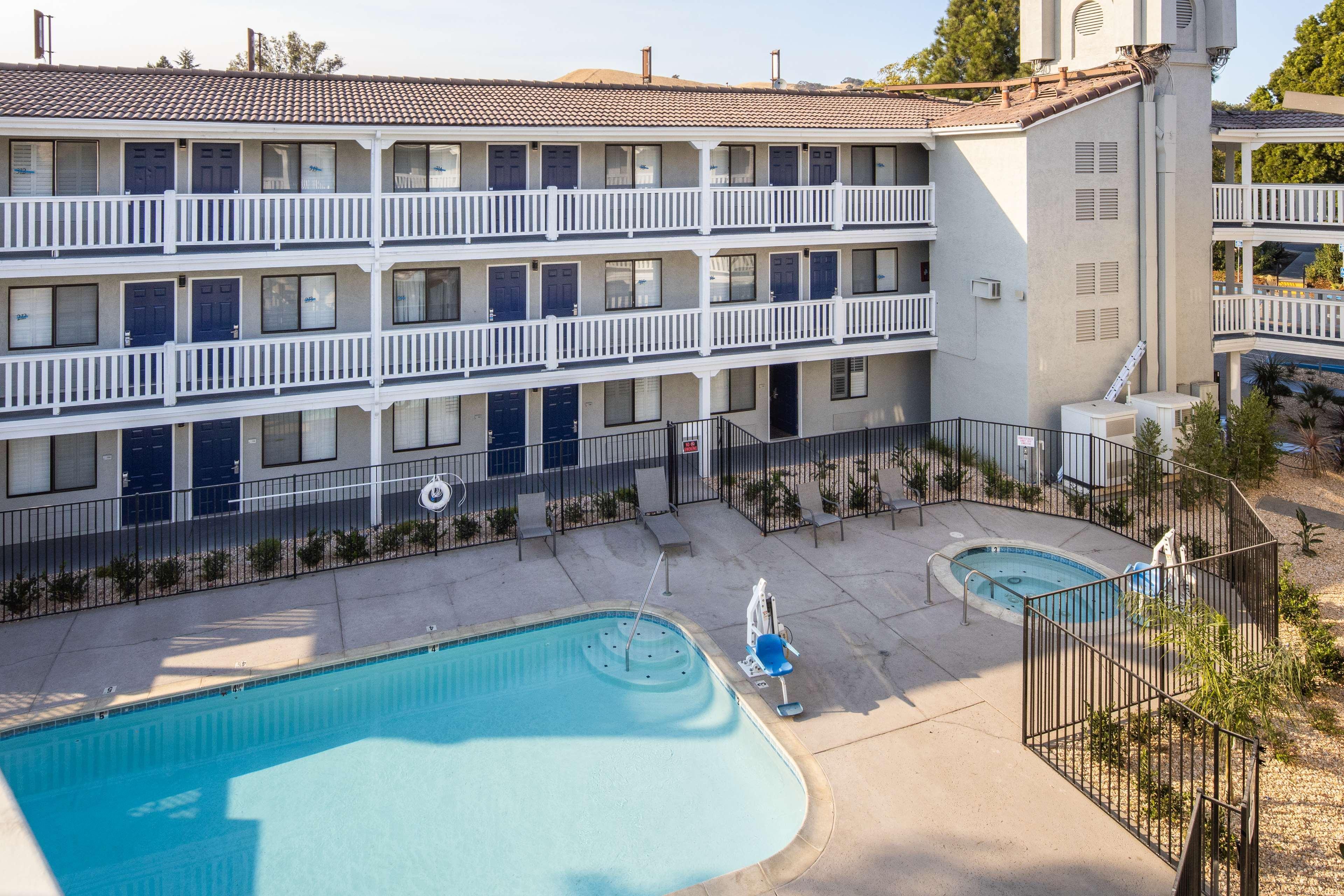 Surestay Hotel By Best Western Fairfield Napa Valley Удобства фото